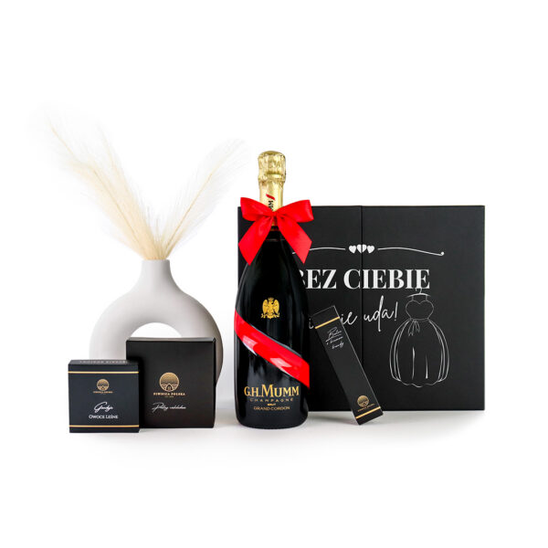 Personalizowany Wedding Box z prośbą o świadkowanie dla niej z Szampanem G.H. Mumm