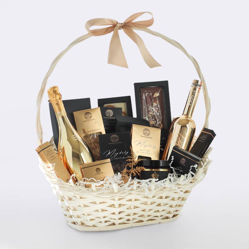 Kosz alkohol swieczka i slodycze 800x800