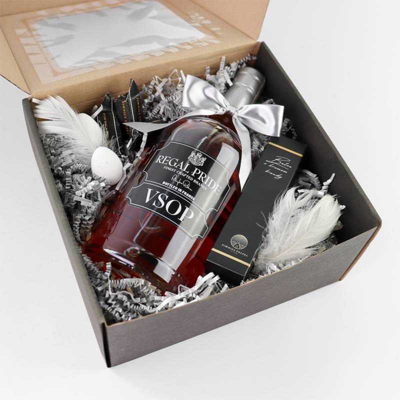 Regal pride baton 800x800